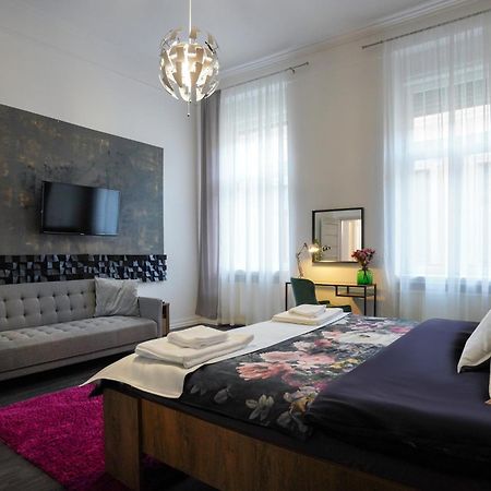 Decor Apartman Егер Екстериор снимка