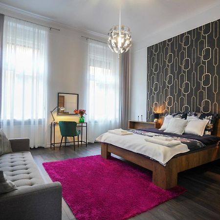 Decor Apartman Егер Екстериор снимка
