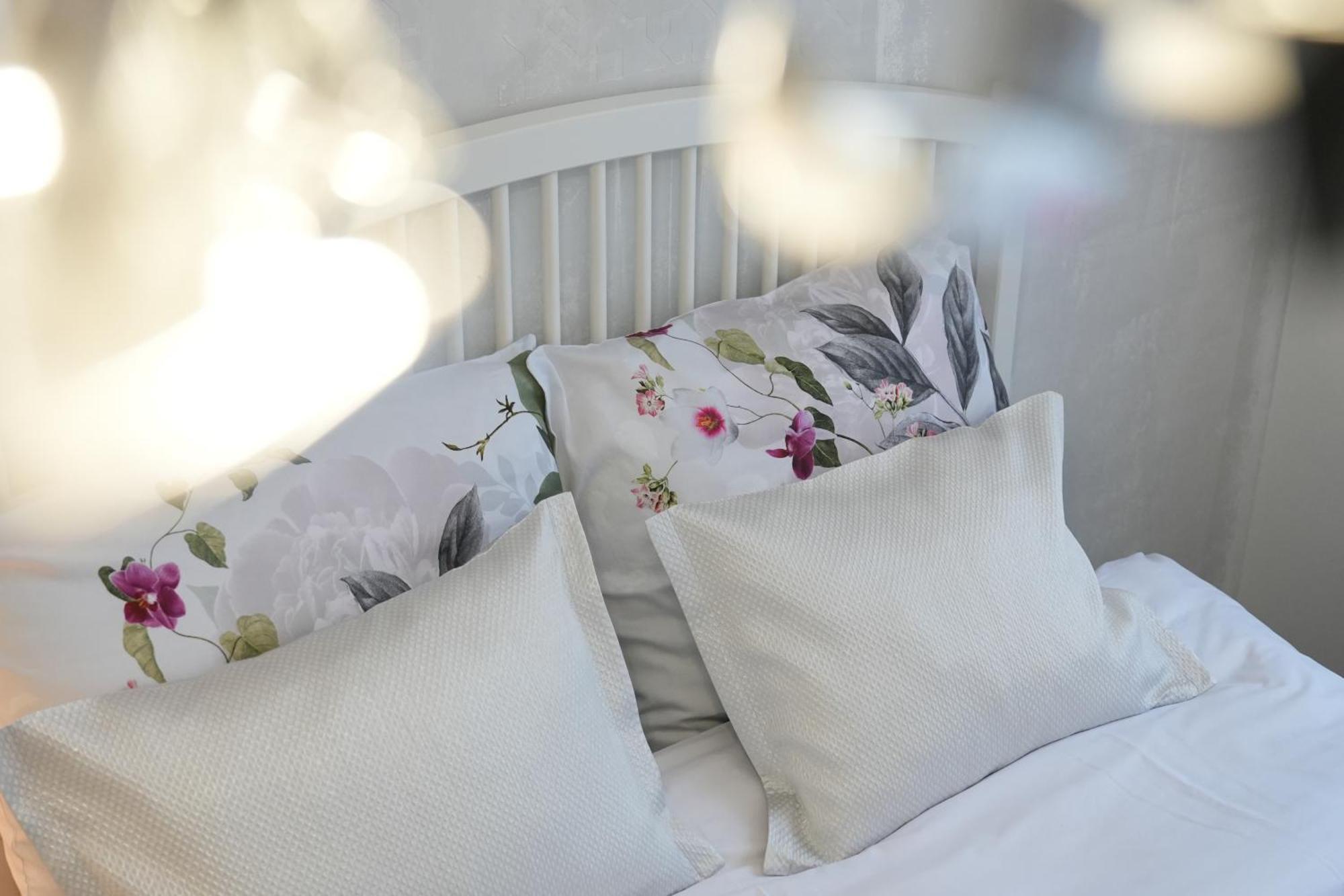 Decor Apartman Егер Екстериор снимка